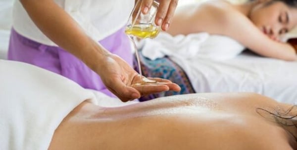 essential-oils-for-massage